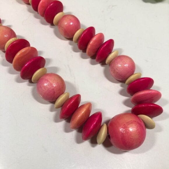 Shades of Pink Tan Wood Beaded 26 Inch Chunky Statement Colorful Necklace - Picture 3 of 5